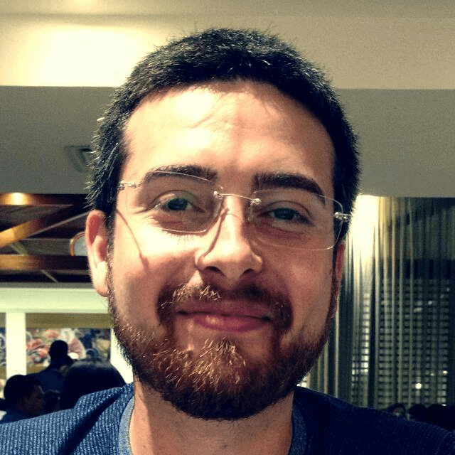 Keylly Eyglys - Professor e pesquisador em IA